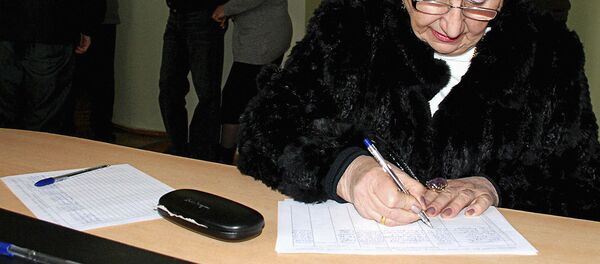 Сбор подписей для президентских выборов Сбор подписей для президентских выборов - Sputnik Узбекистан