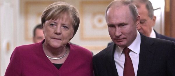 Встреча президента РФ В. Путина с канцлером Германии А. Меркель - Sputnik Узбекистан