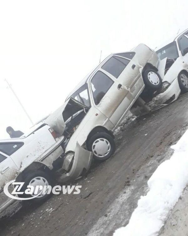 Самарқандда ўнлаб автомобиллар иштирокида ЙТҲ содир бўлди Самарқандда ўнлаб автомобиллар иштирокида ЙТҲ содир бўлди - Sputnik Ўзбекистон