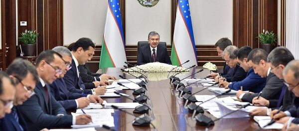 Prezident Shavkat Mirziyoyev provel soveshanie po voprosam razvitiya elektroenergetiki. - Sputnik O‘zbekiston