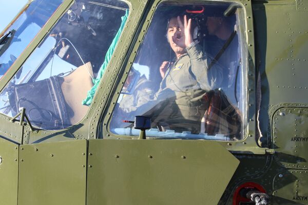 Министерство обороны продемонстрировало силу ВВС Узбекистана - кадры учений - Sputnik Узбекистан