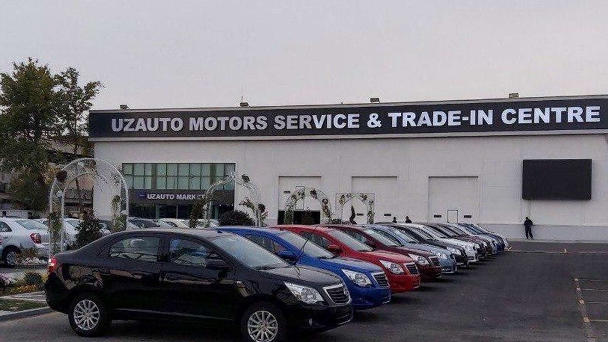 UZAUTO Motors