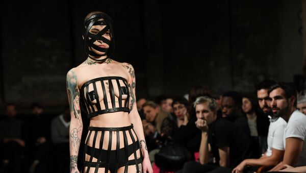 Germaniya poytaxtida xalqaro moda haftaligi Berlin Fashion Week 2020 o‘tkazildi. - Sputnik O‘zbekiston