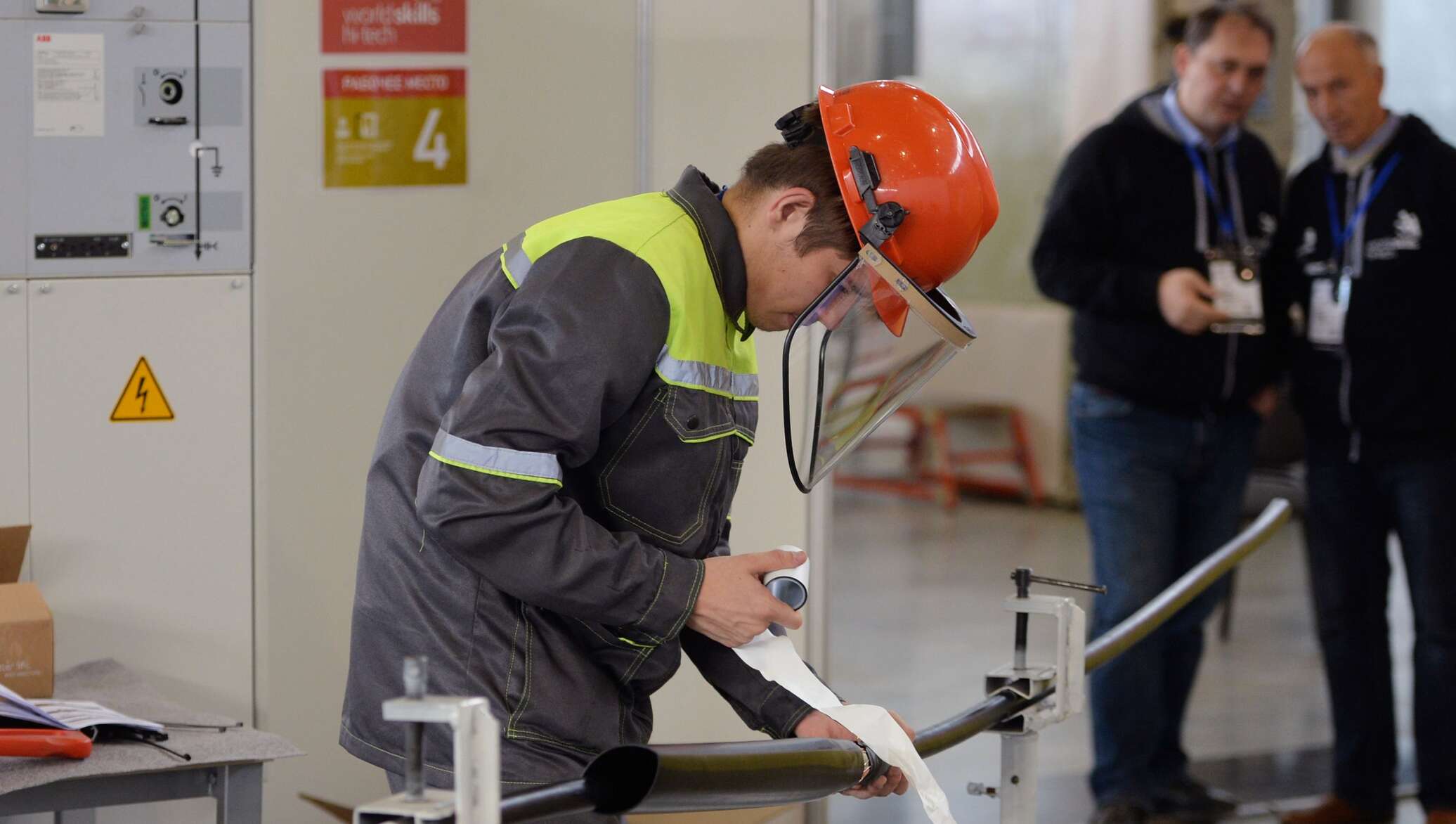 Сквозная профессия работника. Сквозные профессии примеры. Worldskills uzbekistan 2021. Рабочий описание профессии. Сквозная профессия работника.