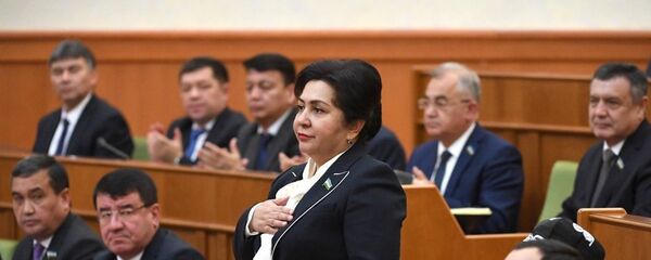 Танзила Нарбаева во время заседания Сената Танзила Нарбаева во время заседания Сената - Sputnik Ўзбекистон