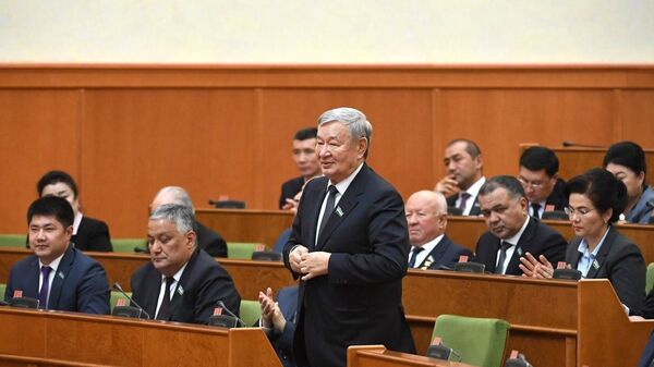 Муса Ерниязов тайным голосованием избран заместителем редседателя Сената - Sputnik Узбекистан