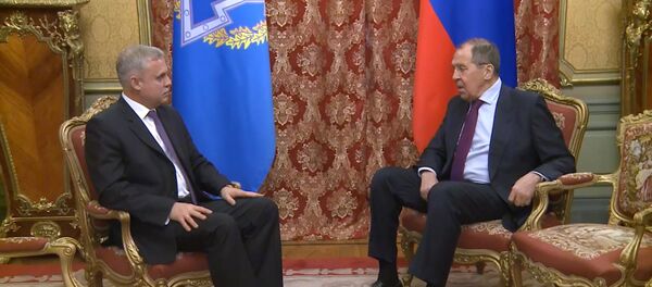 Итоги Второй мировой войны пытаются подвергать сомнению - Лавров на встрече с генсеком ОДКБ - Sputnik Узбекистан