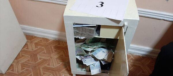 Сейф с денежными средствами - Sputnik Узбекистан