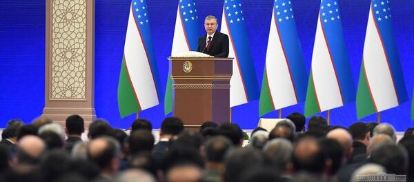 Обращение президента Узбекистана Шавката Мирзиёева к Олий Мажлису Обращение президента Узбекистана Шавката Мирзиёева к Олий Мажлису - Sputnik Ўзбекистон
