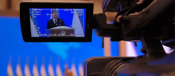 Послание президента Узбекистана Шавката Мирзиёева Олий Мажлису Послание президента Узбекистана Шавката Мирзиёева Олий Мажлису - Sputnik Ўзбекистон