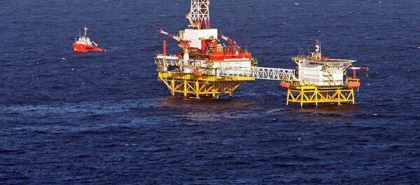 Денгиз нефт платформаси - Sputnik Ўзбекистон