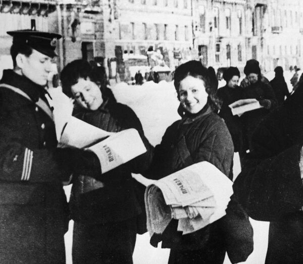 Последние известия :Блокада прорвана!, 18 января 1943 года - Sputnik Узбекистан