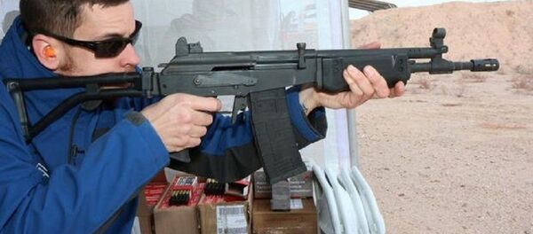 Новый автомат из США - копия АК-47 Новый автомат из США - копия АК-47 - Sputnik Ўзбекистон