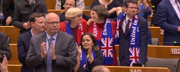 Великобритания проводит последний день в Евросоюзе, видео - Sputnik Узбекистан