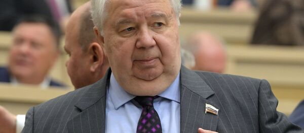 Сергей Кисляк перед началом заседания Совета Федерации России (27 июня 2018). Москвa - Sputnik Узбекистан