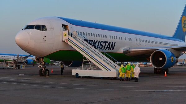 V Tashkent priletel samolet s passajirami iz g. Uxan - Sputnik O‘zbekiston