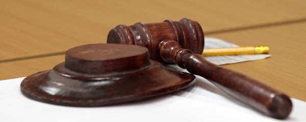 Молоток судьи в Вахитовском районном суде Казани. - Sputnik Ўзбекистон