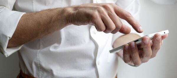 Разговор по телефону - Sputnik Узбекистан