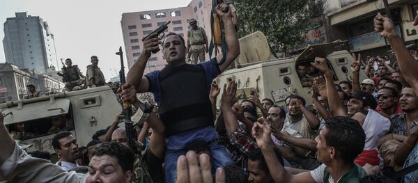 Военные и противники исламистского движения Братья-мусульмане - Sputnik Узбекистан
