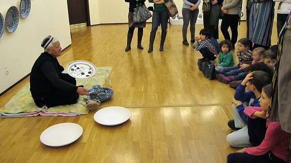 Мастер-класс по керамике Мастер-класс по керамике - Sputnik Узбекистан