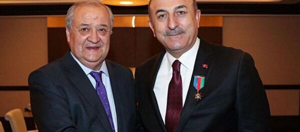 Министр иностранных дел Республики Узбекистан Абдулазиз Камилов и министр иностранных дел Турецкой Республики Мевлют Чавушоглу - Sputnik Узбекистан