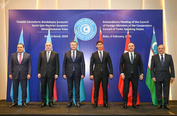Внеочередное заседание глав МИД стран Тюркского совета проходит в Баку - Sputnik Узбекистан