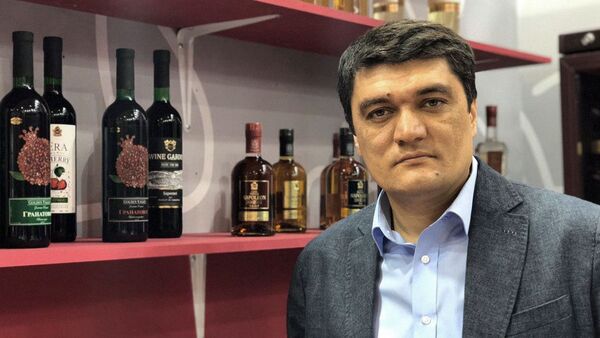 Отабек Мустафаев - директор Агентства по развитию виноградства и виноделия при Министерстве сельского хозяйства Узбекистана - Sputnik Ўзбекистон