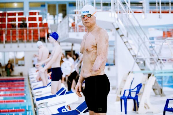 Снимок Portrait из серии Swimming профессионального белорусского фотографа Mikhail Kapychka, вошедший в шорт-лист конкурса 2020 Sony World Photography Awards в категории Sport - Sputnik Узбекистан