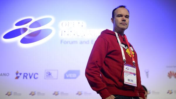 Исполнительный директор Rovio, создатель Angry Birds Питер Вестербака на III Московском международном форуме Открытые инновации - 2014 в Москве. - Sputnik Узбекистан