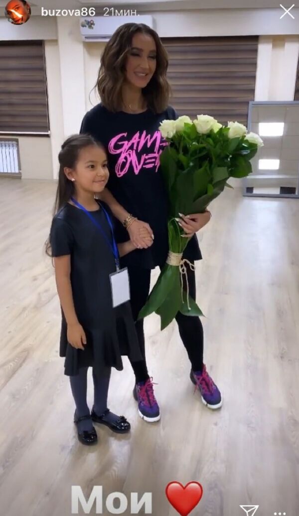 Земля Ташкента задрожала: Ольга Бузова с триумфом выступила в столице - Sputnik Узбекистан