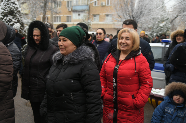 Как узбекистанцев провожают домой после карантина по коронавирусу - фото Как узбекистанцев провожают домой после карантина по коронавирусу - фото - Sputnik Узбекистан