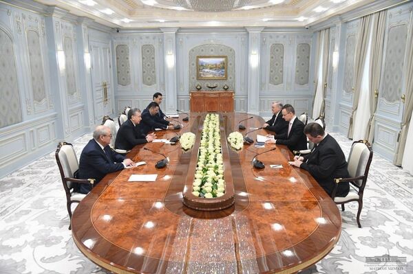 Узбекистан - Венгрия: обсуждены совместные инвестпроекты Узбекистан - Венгрия: обсуждены совместные инвестпроекты - Sputnik Узбекистан