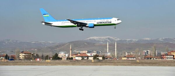 Президент Узбекистана Шавкат Мирзиёев прибыл в Турцию с визитом Президент Узбекистана Шавкат Мирзиёев прибыл в Турцию с визитом - Sputnik Ўзбекистон