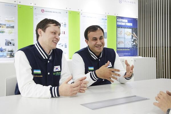 Молодой ученый рассказал, как добился успеха и какой будет экономика будущего - Sputnik Узбекистан