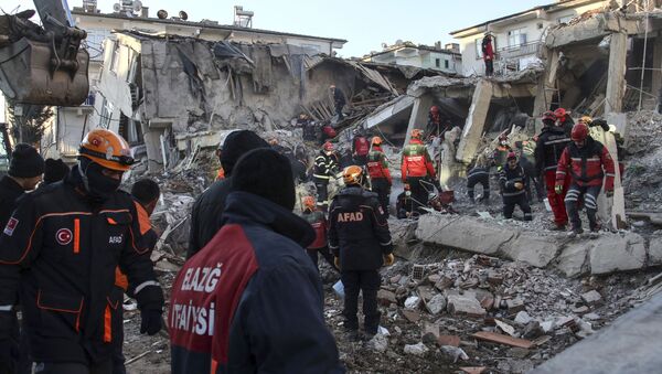 Последствия землетрясения на востоке Турции - Sputnik Узбекистан