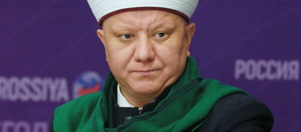 Председатель Духовного управления мусульман Москвы и Центрального региона, заместитель председателя Координационного совета по противодействию терроризму при Общественной палате РФ Альбир Крганов - Sputnik Узбекистан