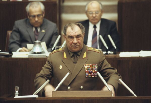 Гаспарян: со смертью последнего маршала СССР Дмитрия Язова уходит большая эпоха Гаспарян: со смертью последнего маршала СССР Дмитрия Язова уходит большая эпоха - Sputnik Узбекистан