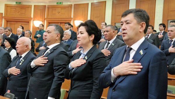 Zasedaniye Senata Oliy Majlisa 28 fevralya 2020 goda - Sputnik Oʻzbekiston