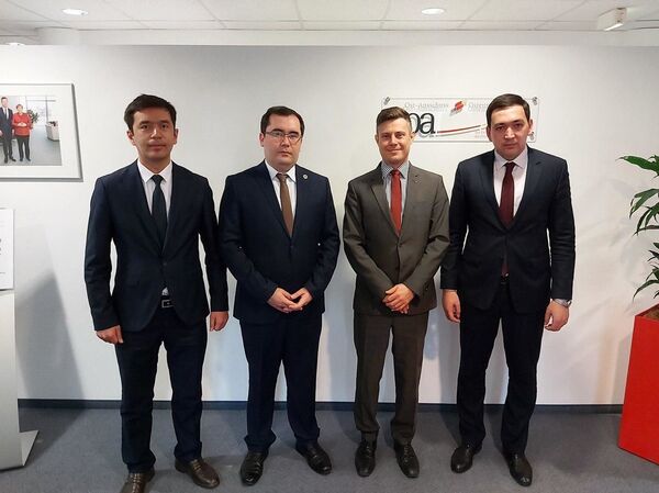 Германия Ўзбекистоннинг ЕОИИга босқичма-босқич қўшилишини ижобий баҳолади Германия Ўзбекистоннинг ЕОИИга босқичма-босқич қўшилишини ижобий баҳолади - Sputnik Ўзбекистон