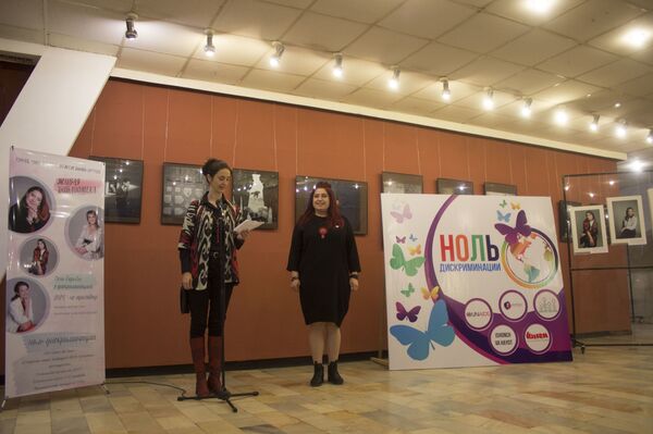 Inson emas, virus ta’qib qilinsin: OIVni yuqtirgan ayollar qanday qilib baxtga erishmoqda - Sputnik O‘zbekiston