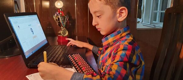 Uchenik 1-go klassa shkoli №75 Uchtepinskogo rayona Temurbek Zufarov stal absolyutnim pobeditelem vtoroy respublikanskoy olimpiadi po mentalnoy arifmetike Uchenik 1-go klassa shkoli №75 Uchtepinskogo rayona Temurbek Zufarov stal absolyutnim pobeditelem vtoroy respublikanskoy olimpiadi po mentalnoy arifmetike - Sputnik O‘zbekiston