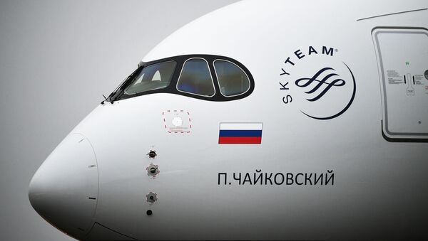 Dalnemagistralniy shirokofuzelyajniy passajirskiy samolet Airbus A350-900 aviakompanii Aeroflot v mejdunarodnom aeroportu Sheremetyevo - Sputnik O‘zbekiston