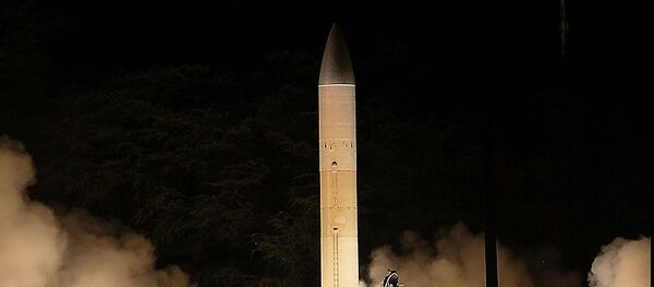 Первый запуск прототипа перспективного гиперзвукового оружия (Advanced Hypersonic Weapon ) на полигоне в США Первый запуск прототипа перспективного гиперзвукового оружия (Advanced Hypersonic Weapon ) на полигоне в США - Sputnik Ўзбекистон