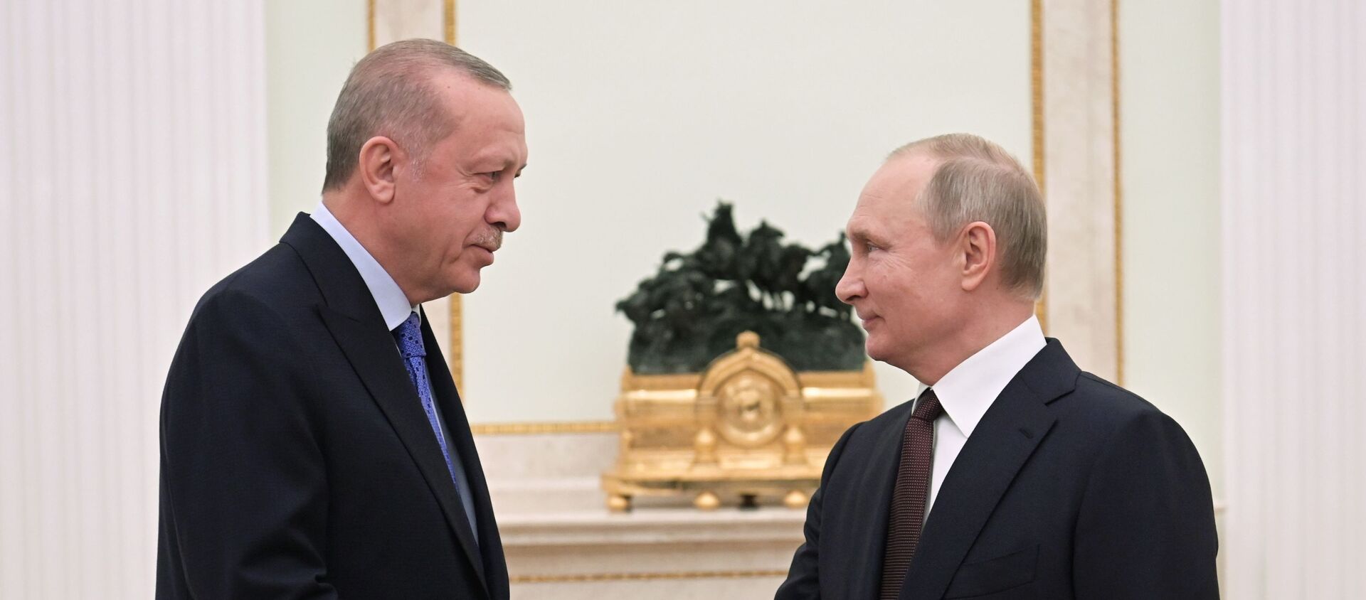 Президент РФ В. Путин встретился с президентом Турции Р. Эрдоганом - Sputnik Узбекистан, 1920, 24.10.2020