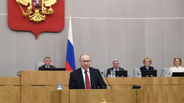 Президент РФ В. Путин принял участие в пленарном заседании Госдумы РФ - Sputnik Узбекистан