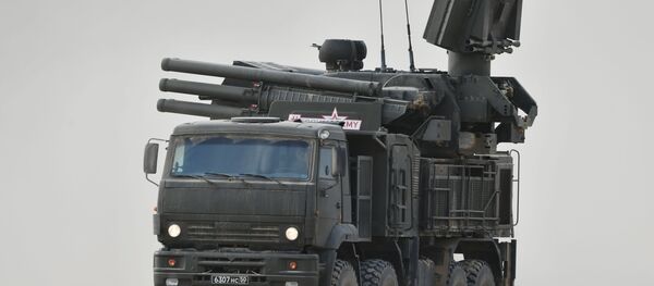 Зенитный ракетно-пушечный комплекс Панцирь-С1 Зенитный ракетно-пушечный комплекс Панцирь-С1 - Sputnik Ўзбекистон