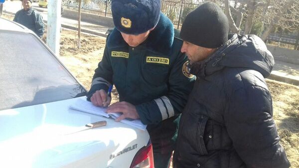 Бухарские правоохранители взялись за ножи Бухарские правоохранители взялись за ножи - Sputnik Узбекистан