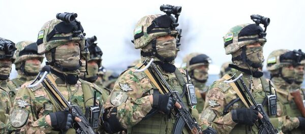 Podrazdeleniya spesnaza Voorujennix sil Tadjikistana i Uzbekistana  provedut ucheniya na poligone Faxrabad  - Sputnik O‘zbekiston