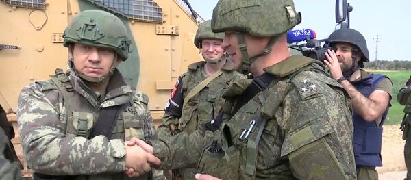 Совместное патрулирование Идлиба российскими и турецкими военными - Sputnik Узбекистан
