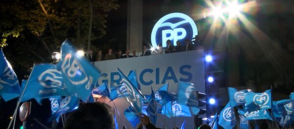 Ликующие испанцы в Мадриде отпраздновали завершение выборов Ликующие испанцы в Мадриде отпраздновали завершение выборов - Sputnik Узбекистан